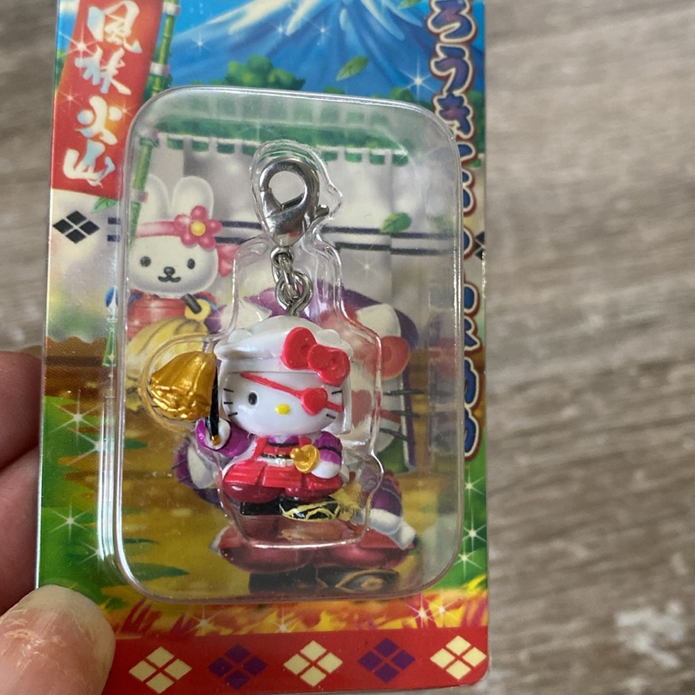 Hello Kitty Keyring New in Packaging Price Firm 💥 - Picture 2 of 3